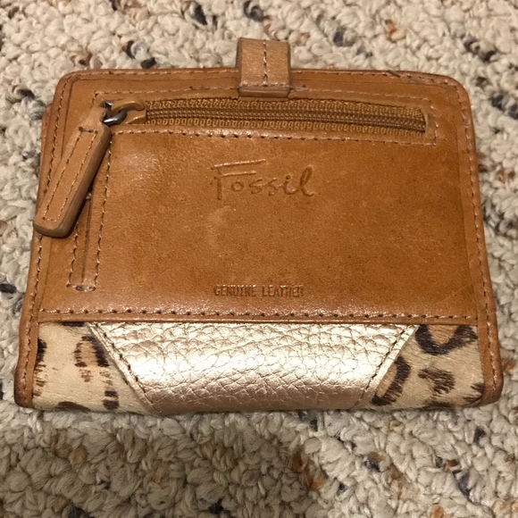 🌟 100% Authentic Fossil Wallet🌟 - Picture 2 of 3